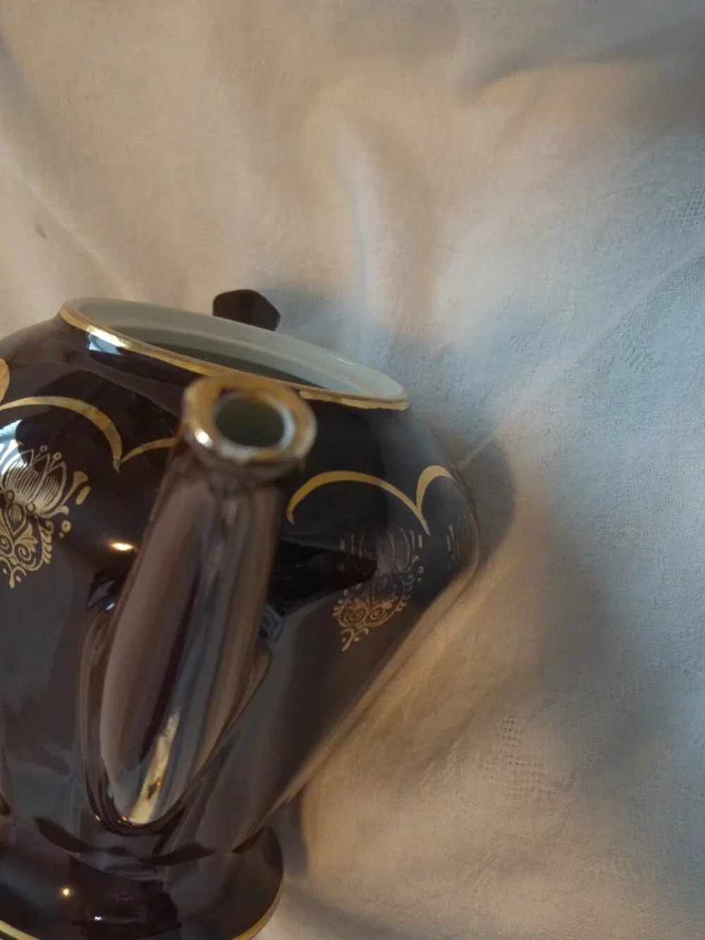 Hall Teapot Vintage Brown with Gold